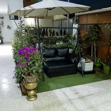 هواتشو Hostal Caprichos المظهر الخارجي الصورة