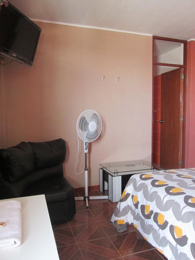 هواتشو Hostal Caprichos المظهر الخارجي الصورة