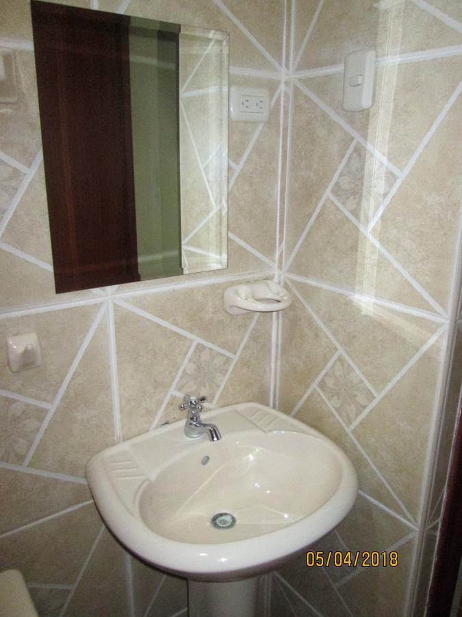 هواتشو Hostal Caprichos المظهر الخارجي الصورة