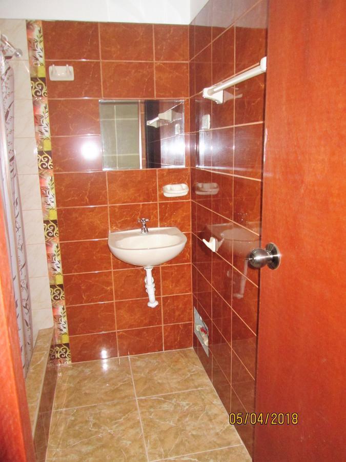 هواتشو Hostal Caprichos المظهر الخارجي الصورة