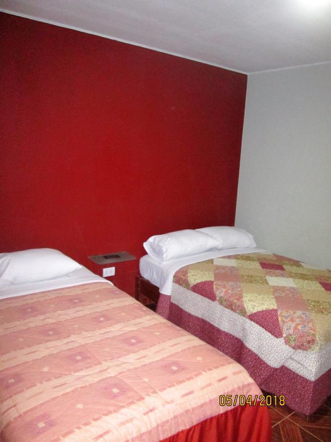 هواتشو Hostal Caprichos المظهر الخارجي الصورة