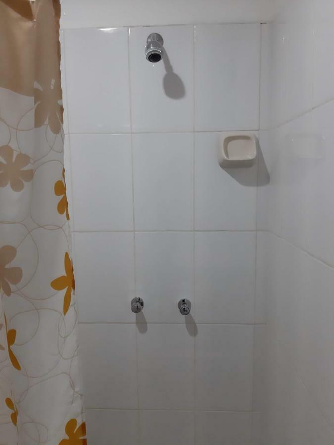 هواتشو Hostal Caprichos المظهر الخارجي الصورة